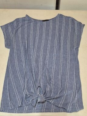 W5 Blue Striped Short-Sleeve Knot Front Tee